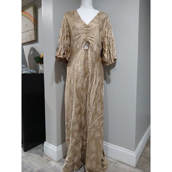 SIGNIFICANT OTHER Lillian Jacquard Satin Midi Dress Size 10 - Picture 6 of 6